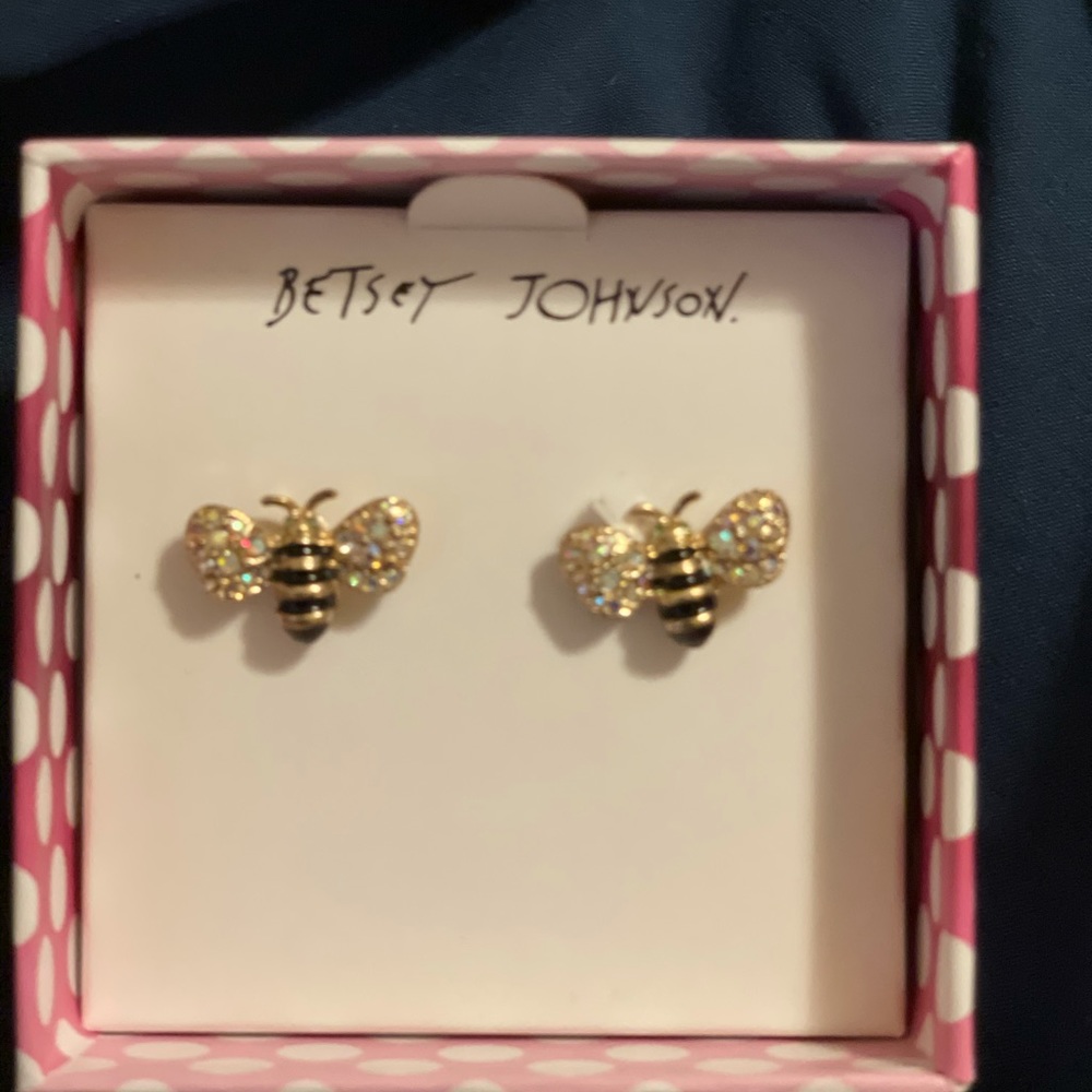 Betray Johnson Bee stud Earrings